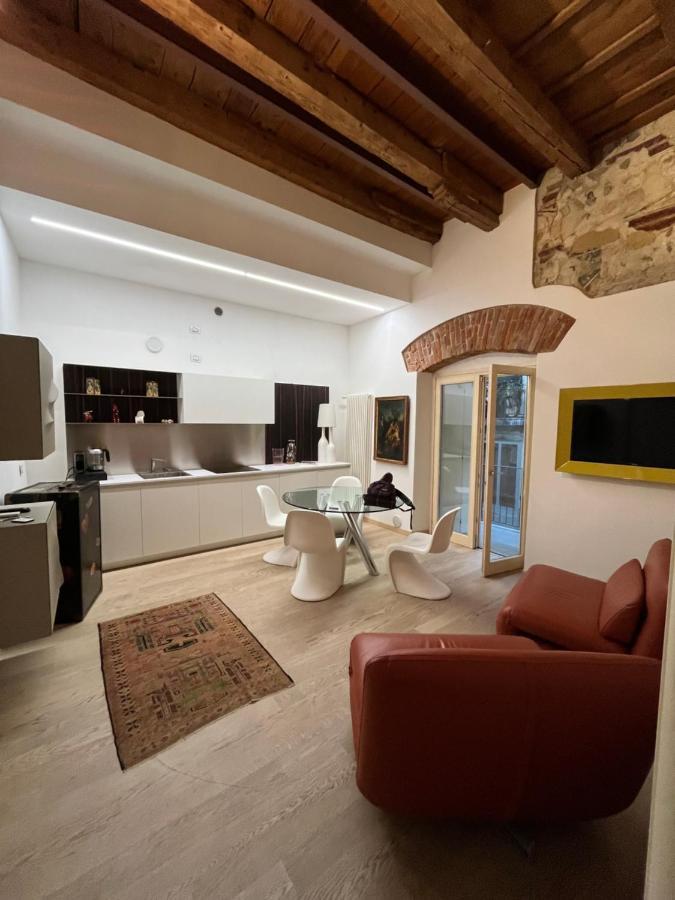 Juliet'S Neighbours- Luxury Apartment Verona Esterno foto